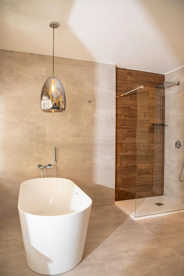 South Hands Luxury Rooms Naples Exterior photo